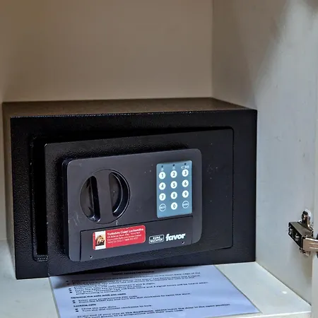 Finest Retreats - The Boat House בית נופש *