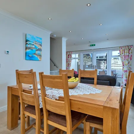 בית נופש Finest Retreats - The Boat House פילי