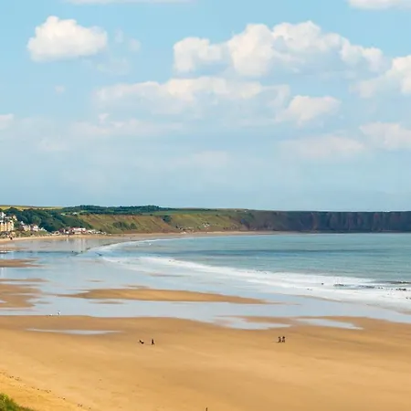 Finest Retreats - The Boat House Filey